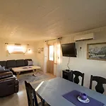 Lyngen North بيت خشبي Rotsund