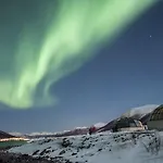 Lyngen North بيت خشبي *