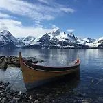 Lyngen North אכסניה Rotsund