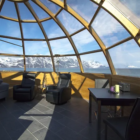 Ferieanlegg Lyngen North Rotsund
