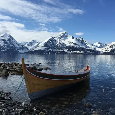 Lyngen North Holiday home Rotsund