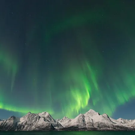 Holiday home Lyngen North Rotsund