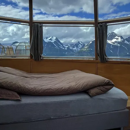 Lyngen North Holiday home Rotsund